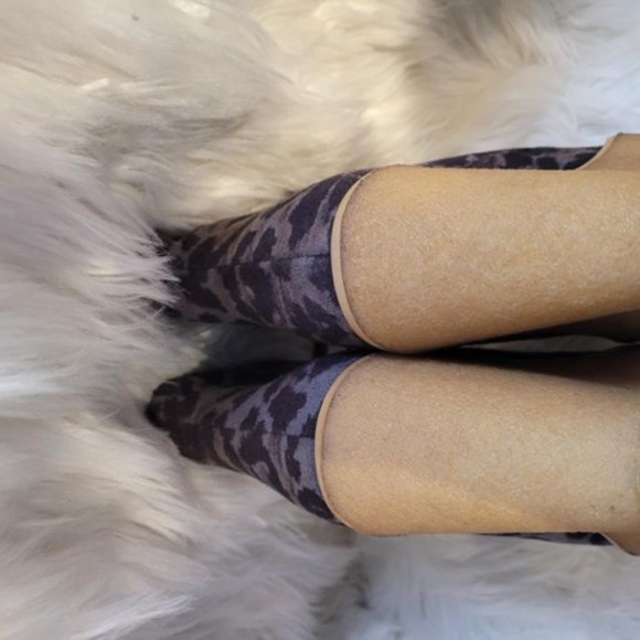 Stella McCartney Sz 37 Leopard Wedge Bootie - Picture 9 of 10